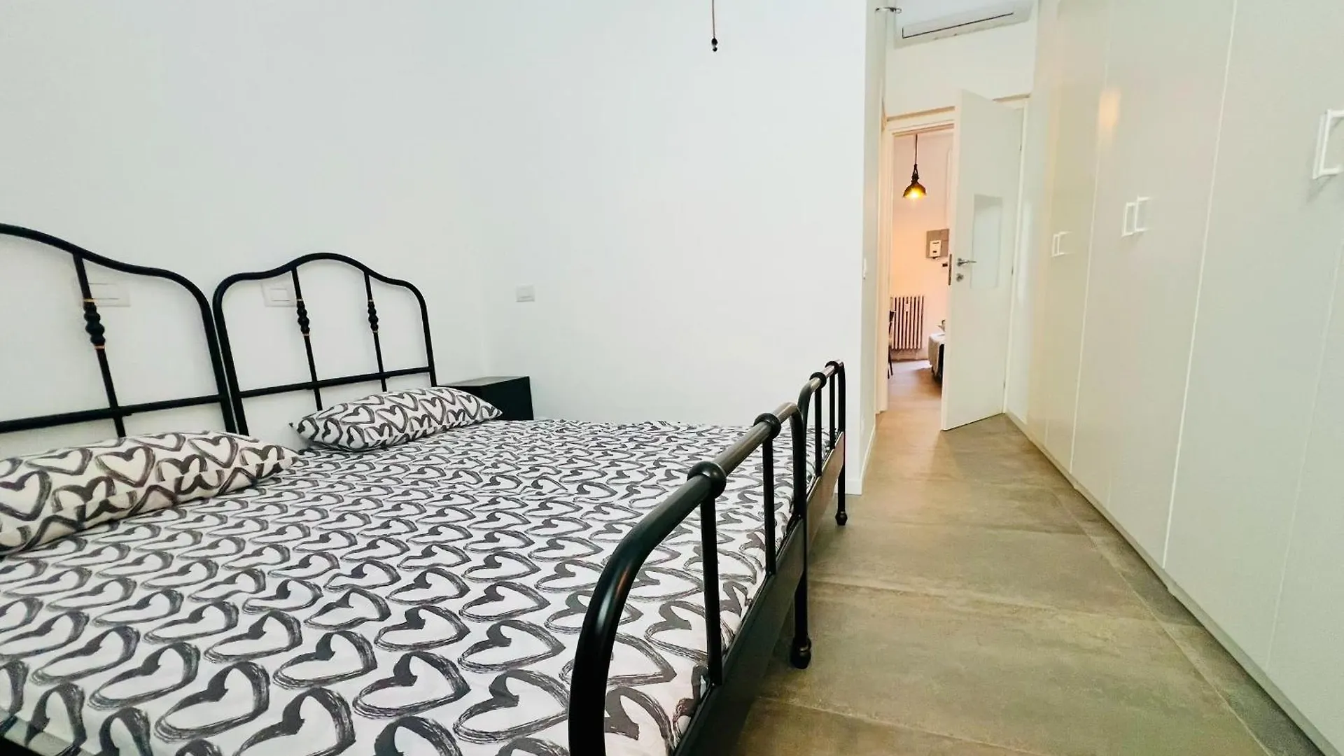 Nice Flats And Modern In Milan Navigli Italy