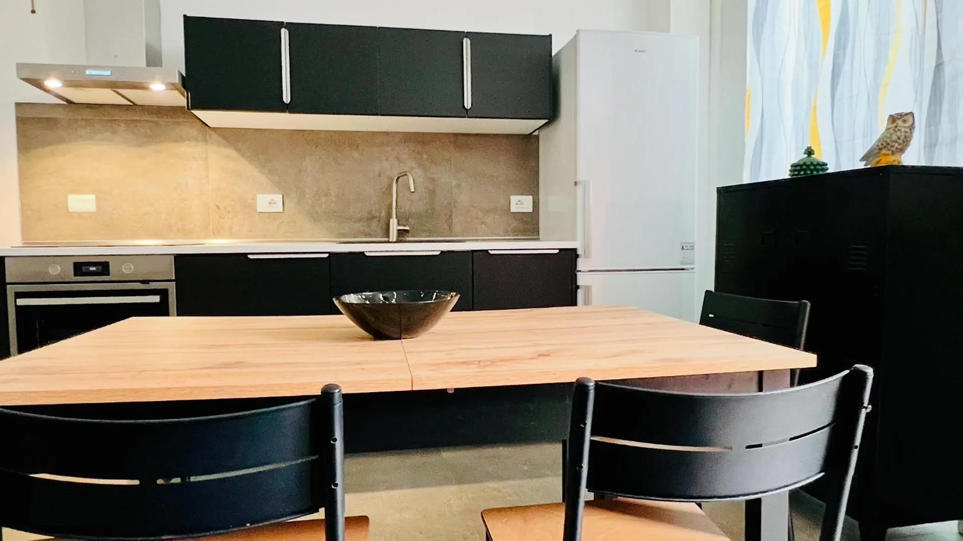 Nice Flats And Modern In Milan Navigli